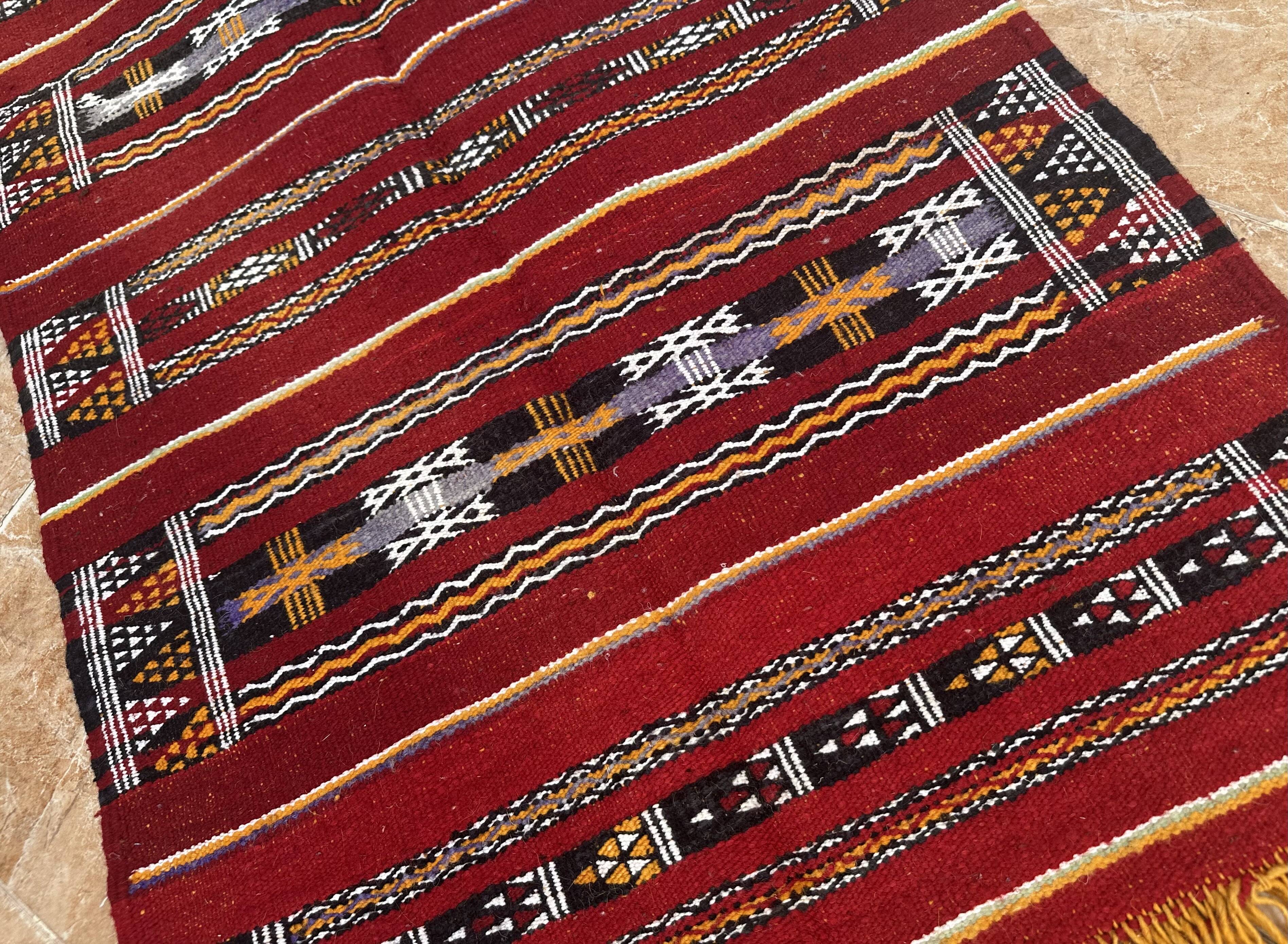 Moroccan Berber rug handwoven 100% wool