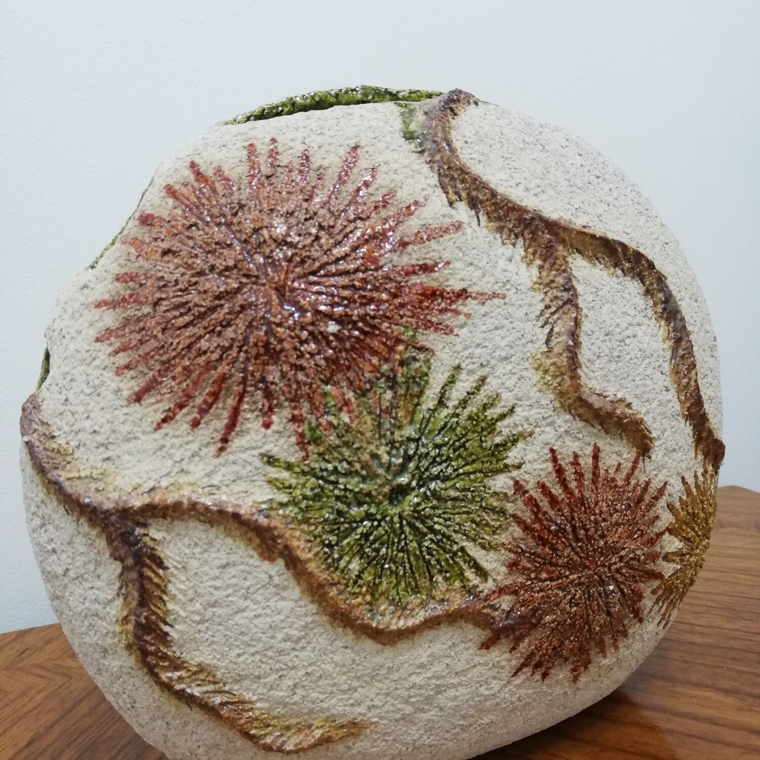 Vase or pique ceramic flowers height 20cm