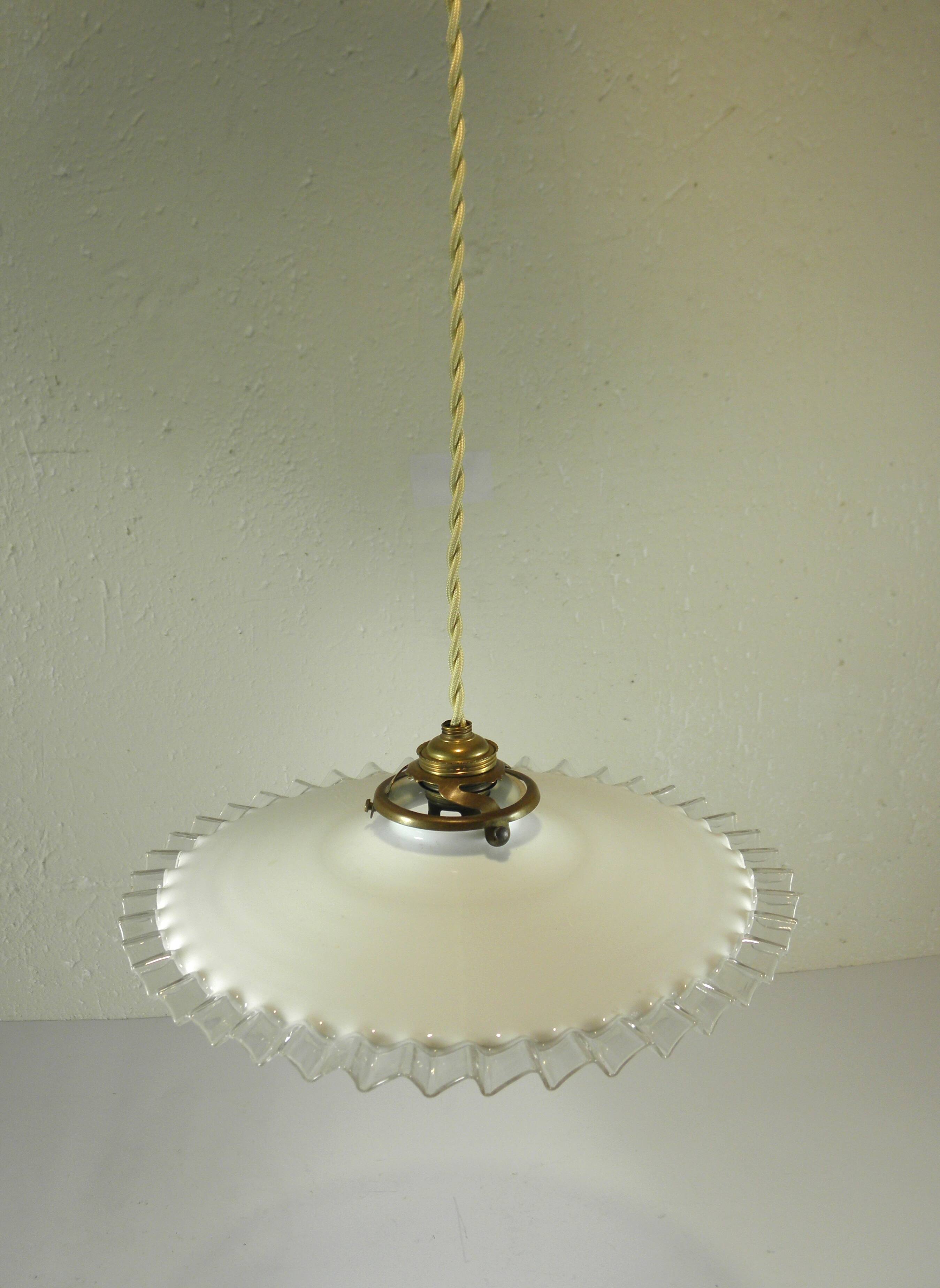 SUSPENSION and rose in OPALINE and PORCELAIN