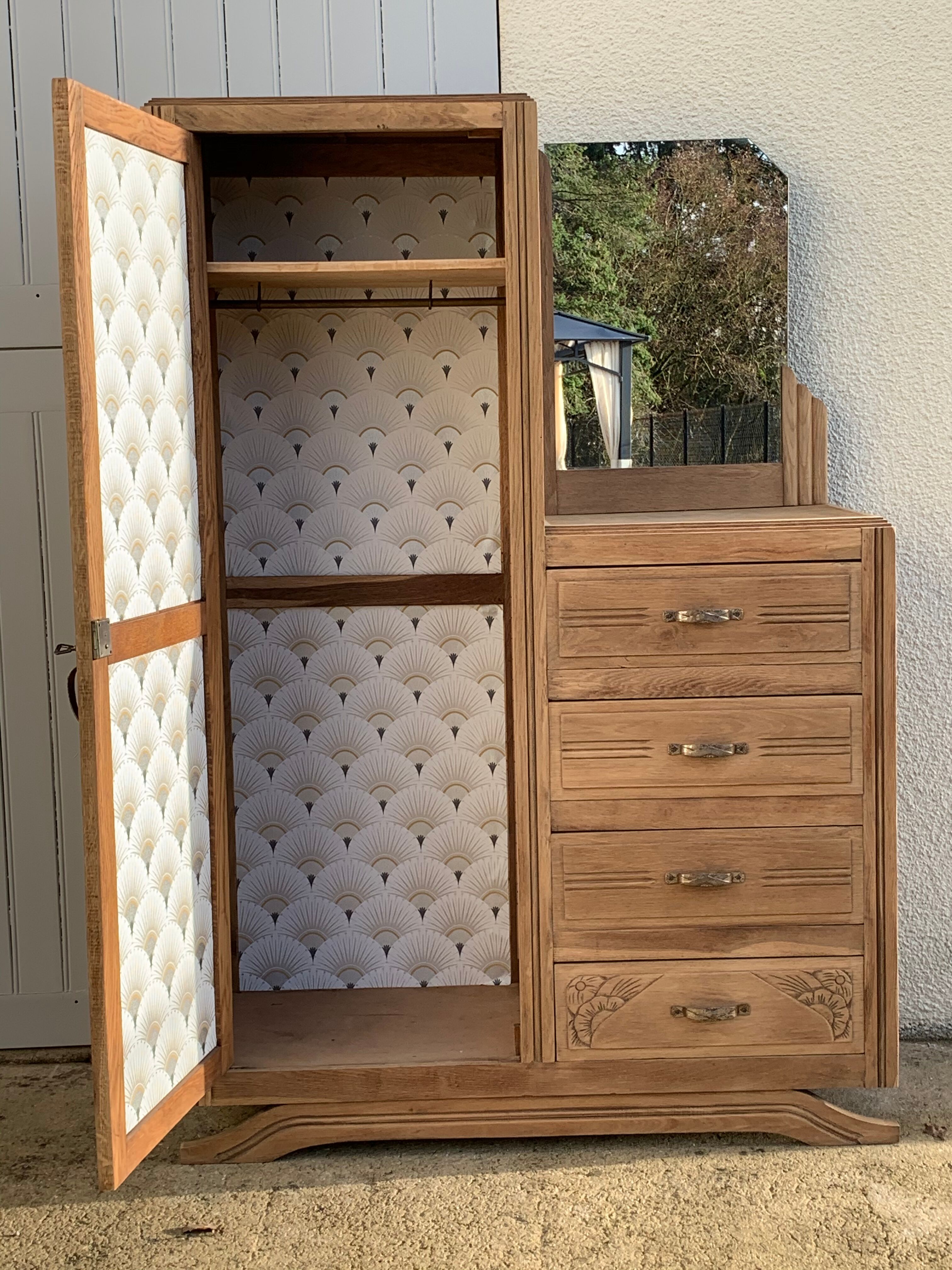 1930 asymmetrical Parisian wardrobe