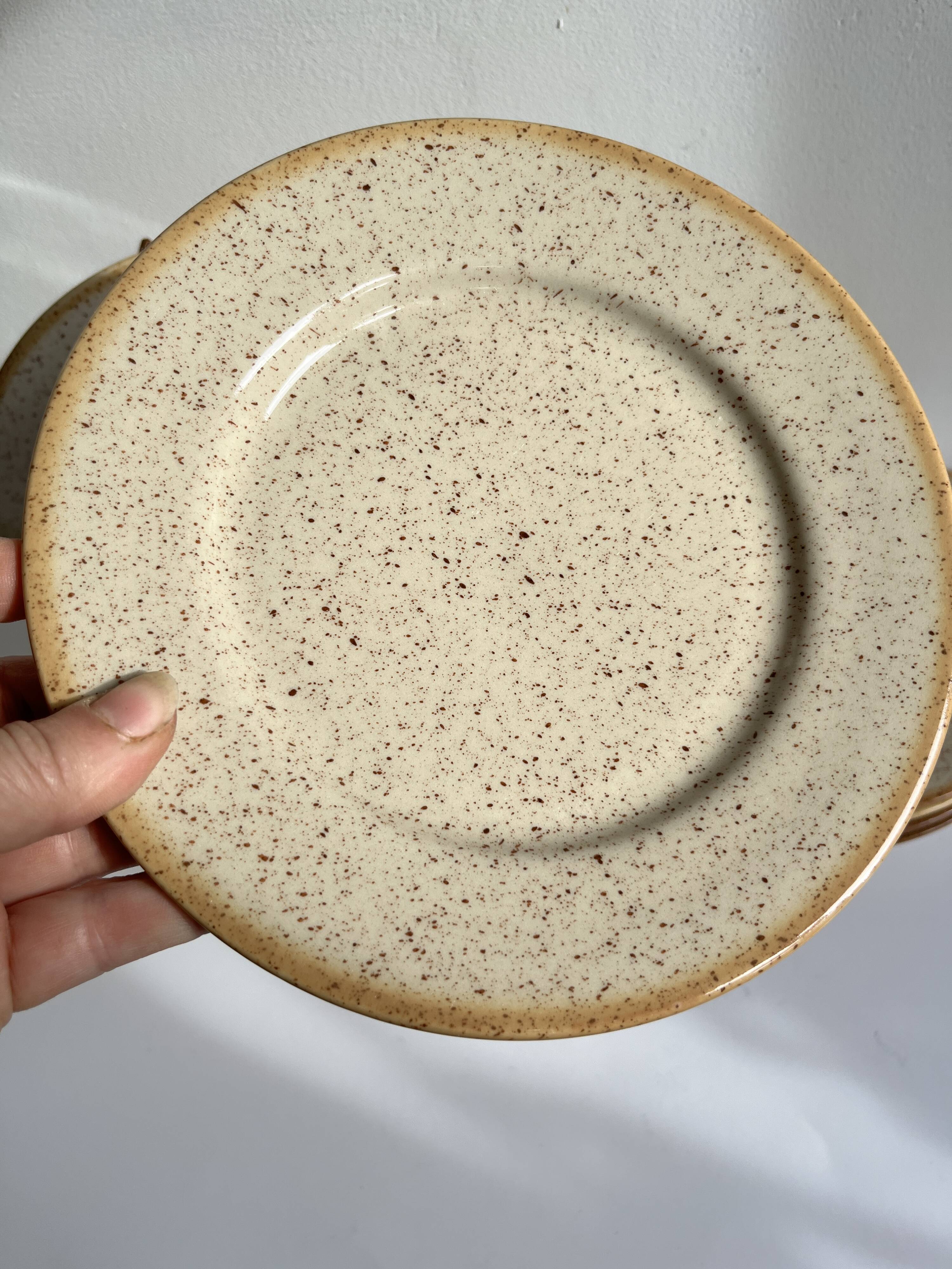 Polish ceramic dessert plates
