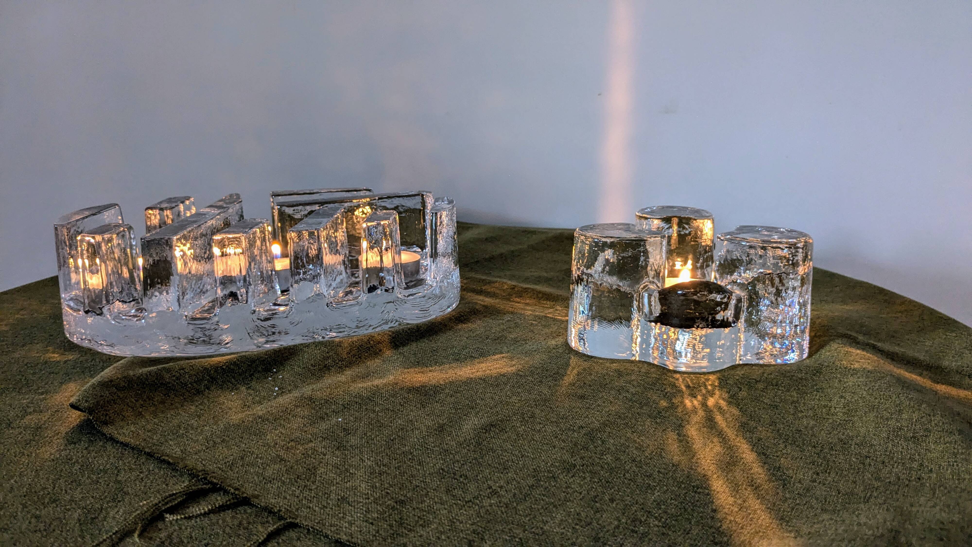 Bougeoir en verre taillé brutaliste