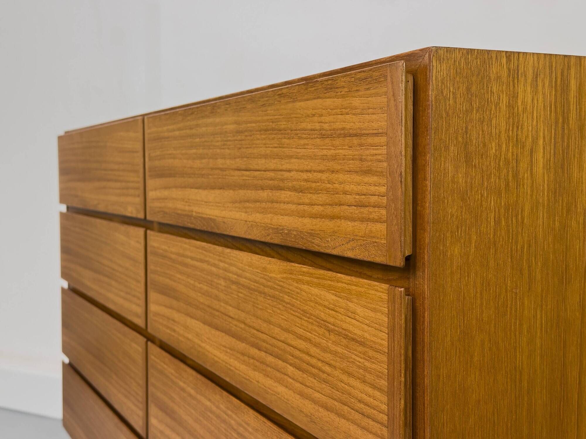 Commode danoise en teck d'Omann Jun, années 1970 | Selency