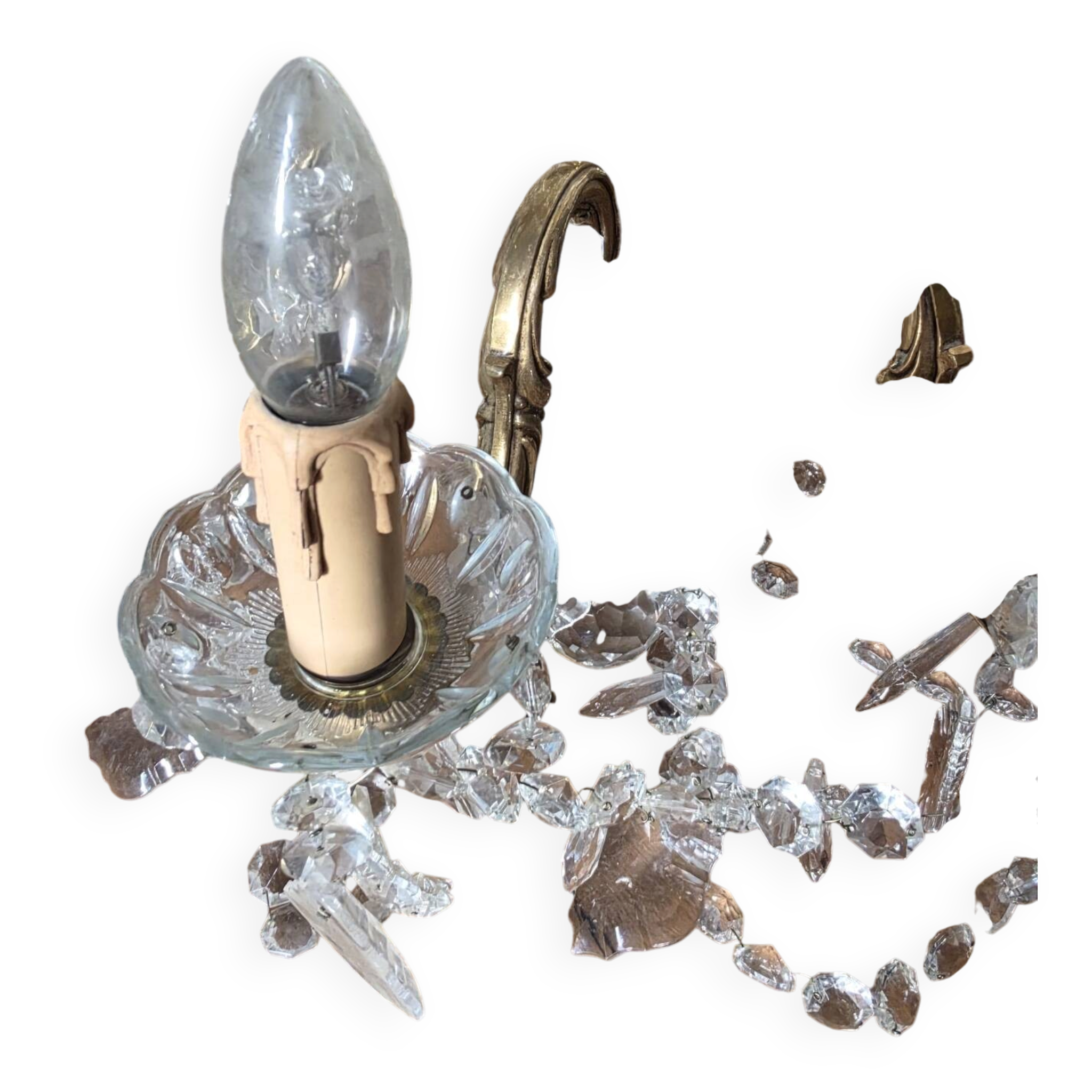 Lustre à pampilles en verre et laiton doré
