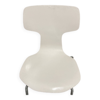 Chaise modèle enfant