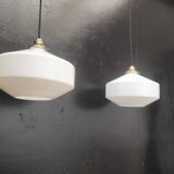 Opaline suspensions