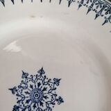 Set of 4 plates St Amand Terre de Fer