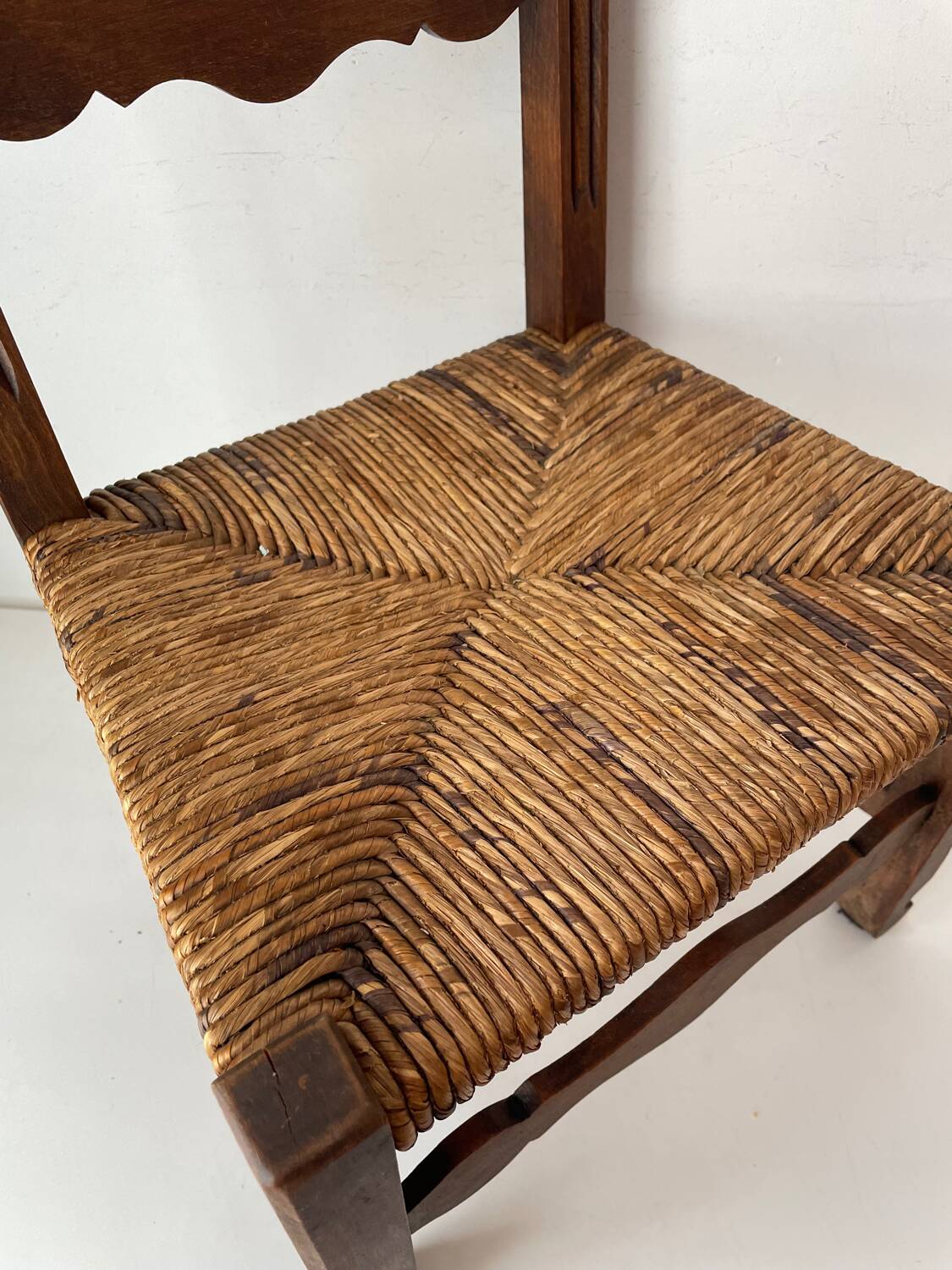 Wood and straw children's chair