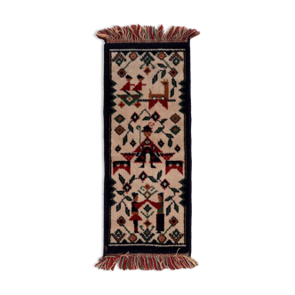 Vintage Swedish Scandinavian carpet 34cm x 81cm 1940s