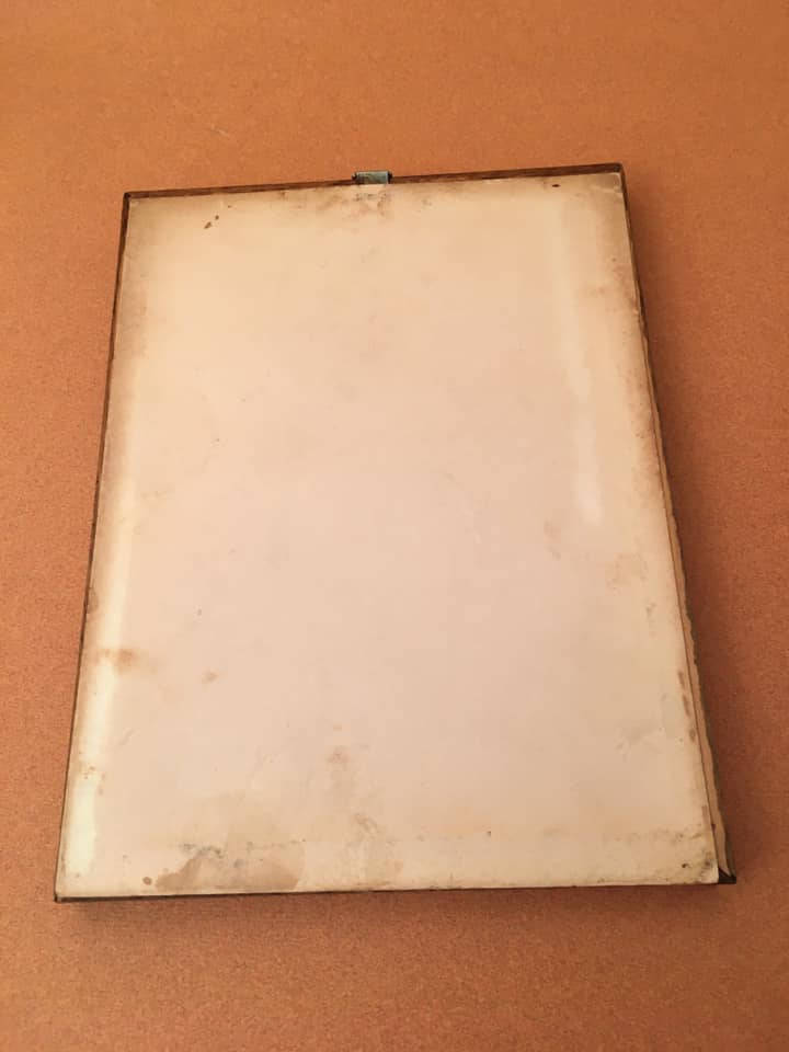 3 small paintings, with flowers in the spotlight