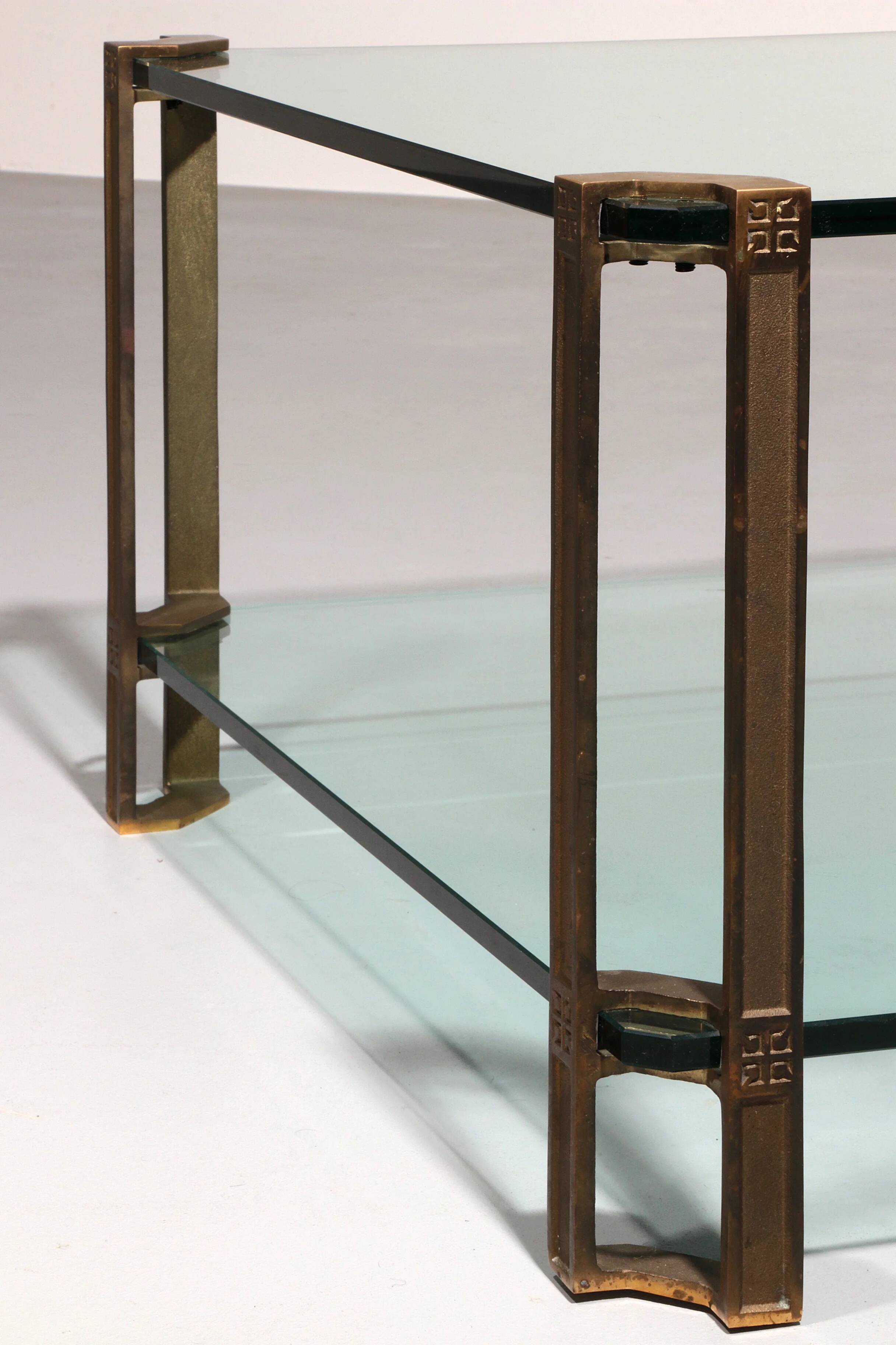 Elegant midcentury table by Peter Ghyczy model T24