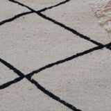 Handmade white and black berber carpet  192x118cm