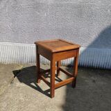 Shoeshine stool, chest stool