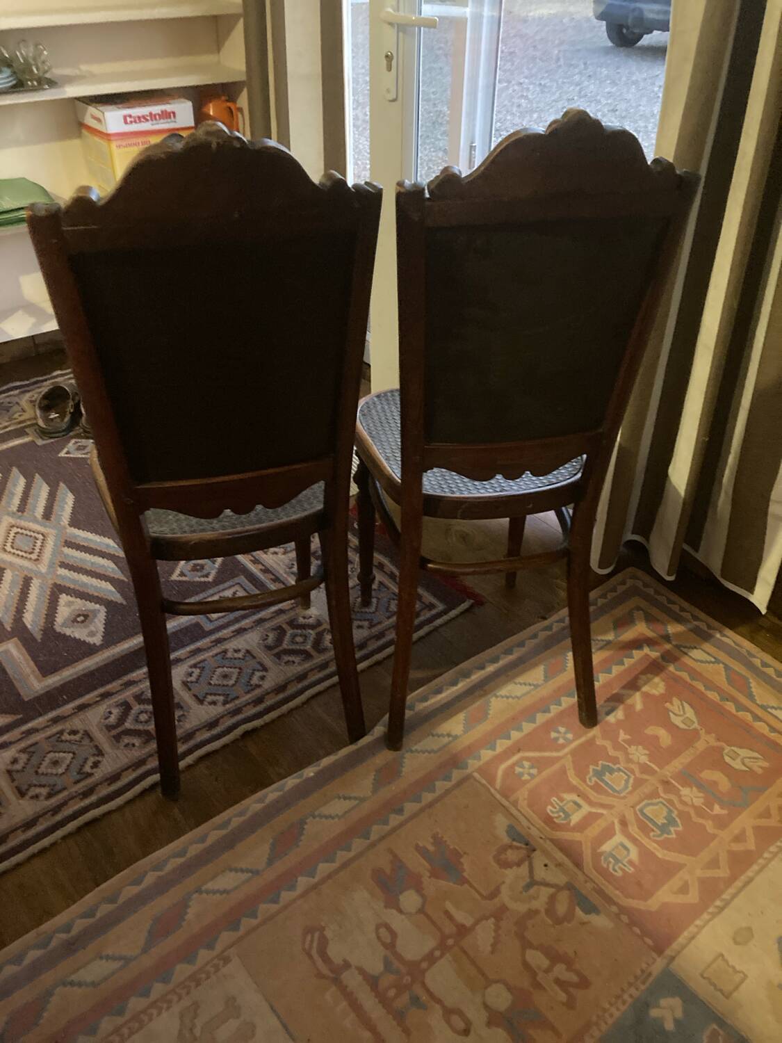 Chaises bistrot parisienne