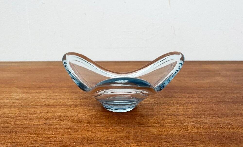 Danish glass bowl from the mid-century by Per Lütken for Holmegaard, 1960s.