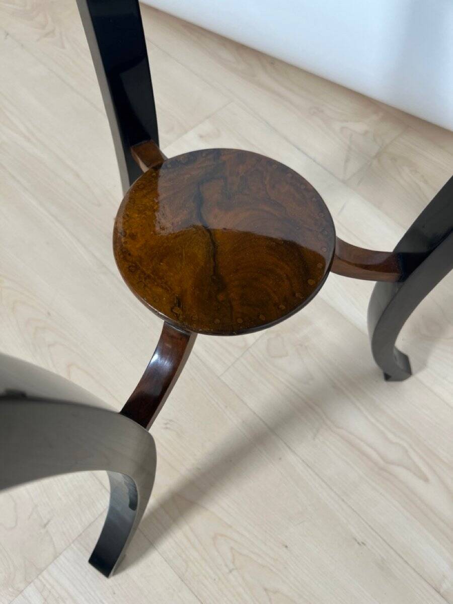 Round Biedermeier Sewing Table in Walnut with Ebonized Legs, South Germany, 1825