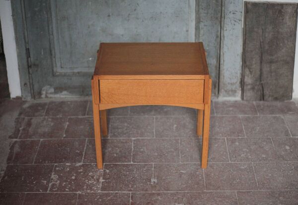 Table de nuit bois vintage, table de chevet, bout de canapé, moderniste