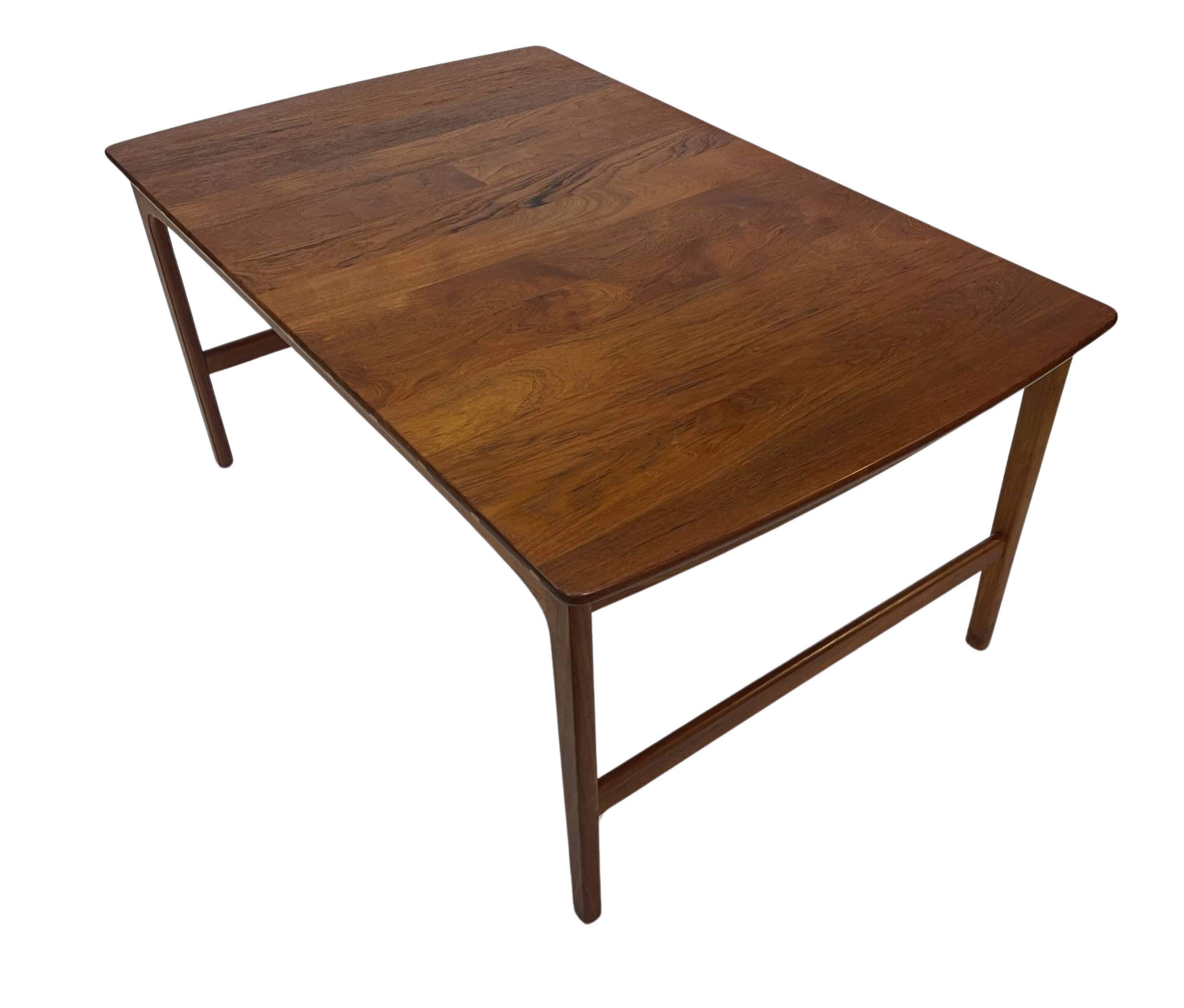 Scandinavian coffee table in solid teak by Yngvar Sandström - 1960s Design