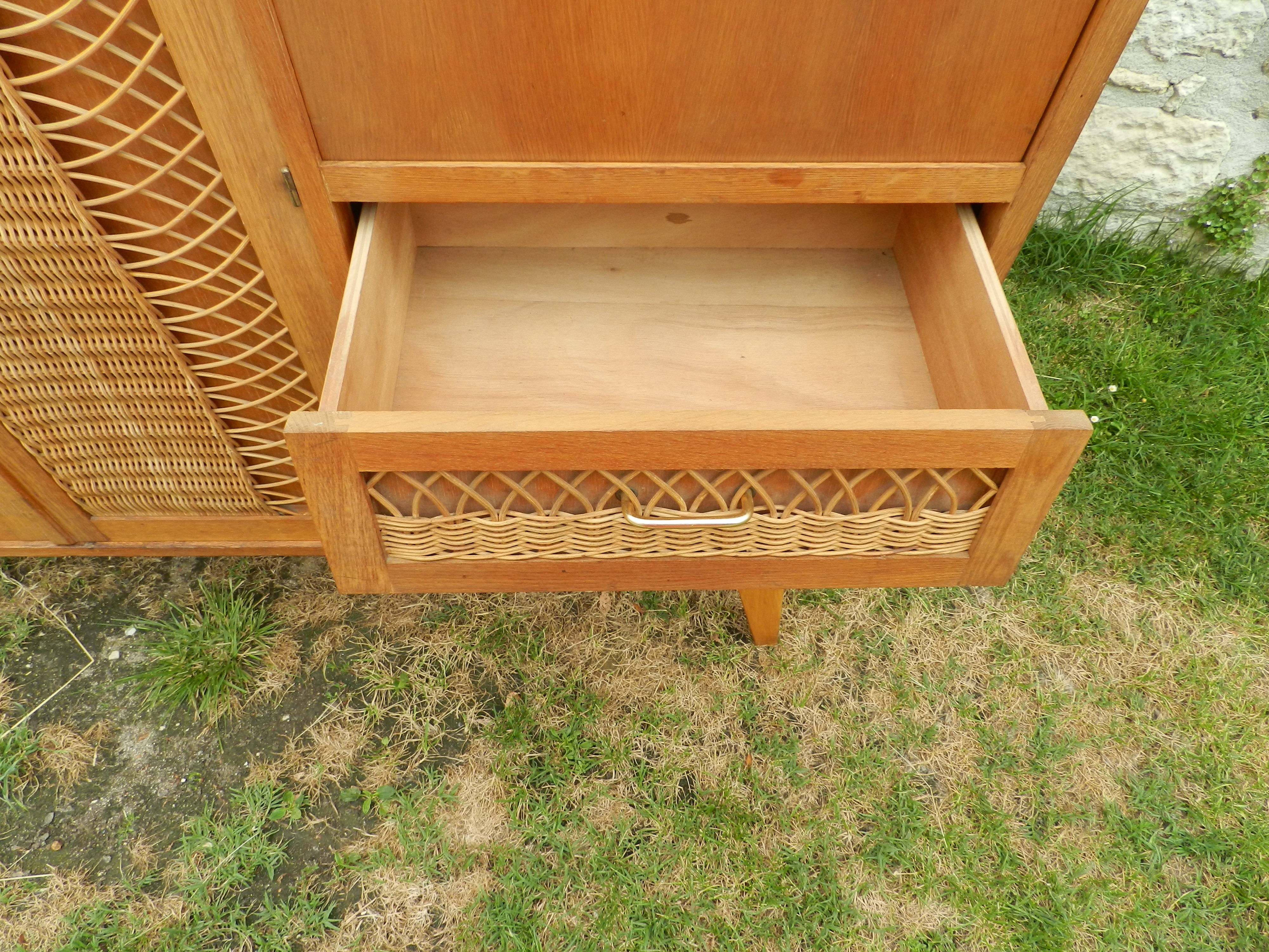 Armoire