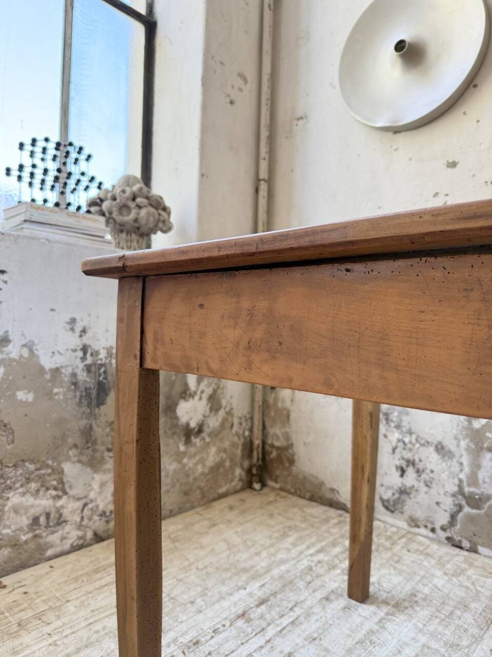 Cherry farmhouse table with spindle legs, 1950s