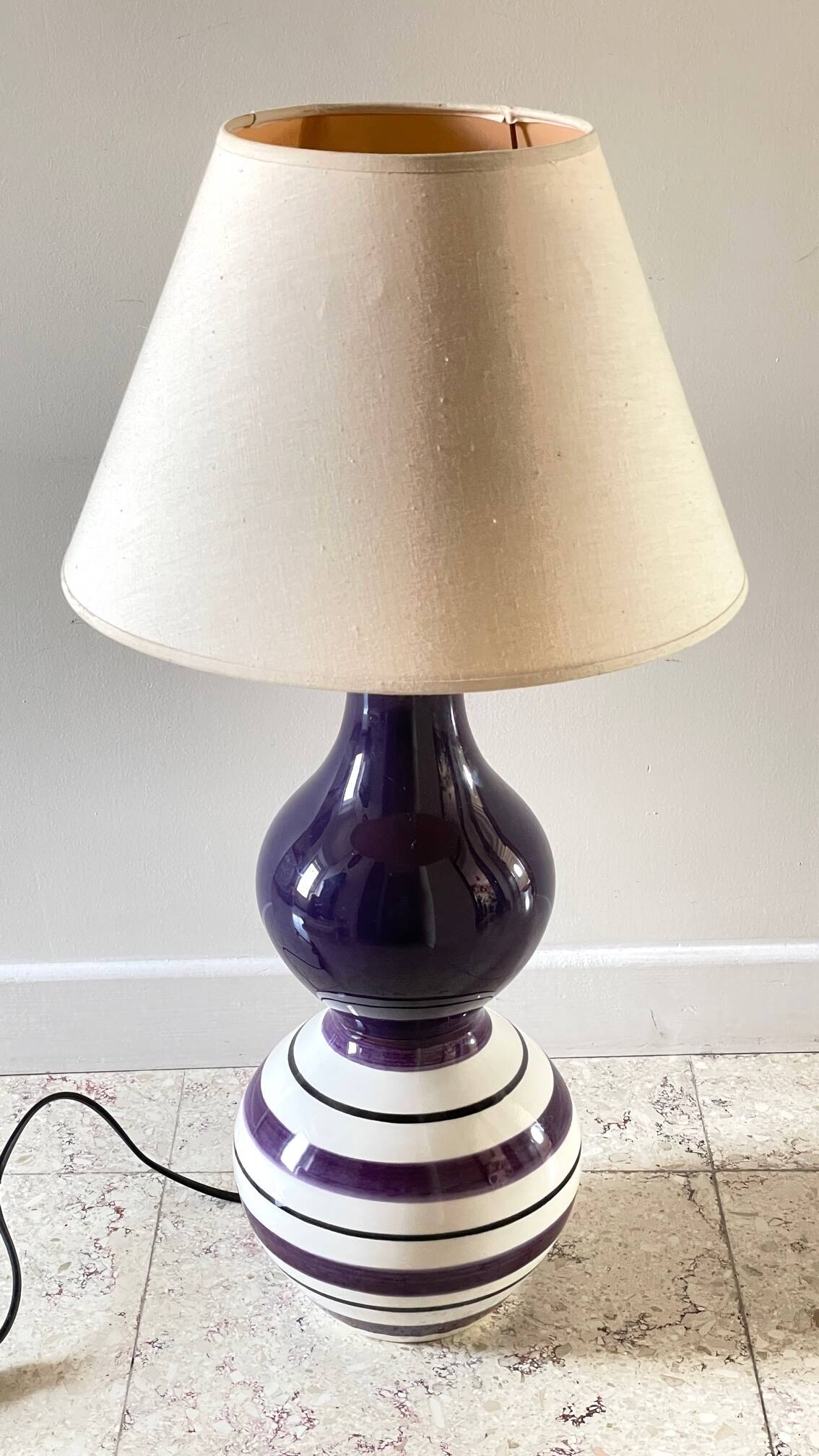 Ceramic lamp by Koralcoa