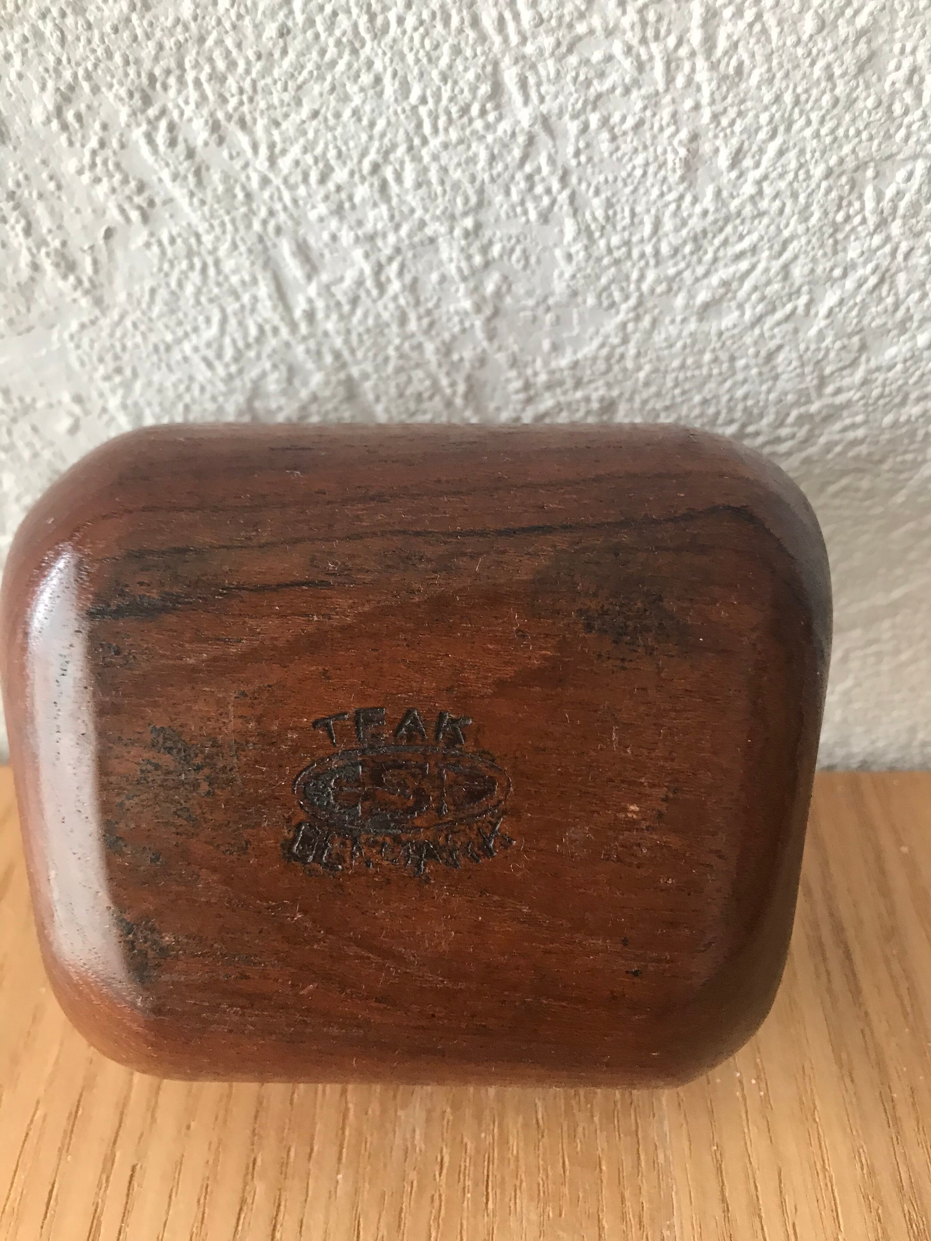 Scandinavian teak pipe holder sign