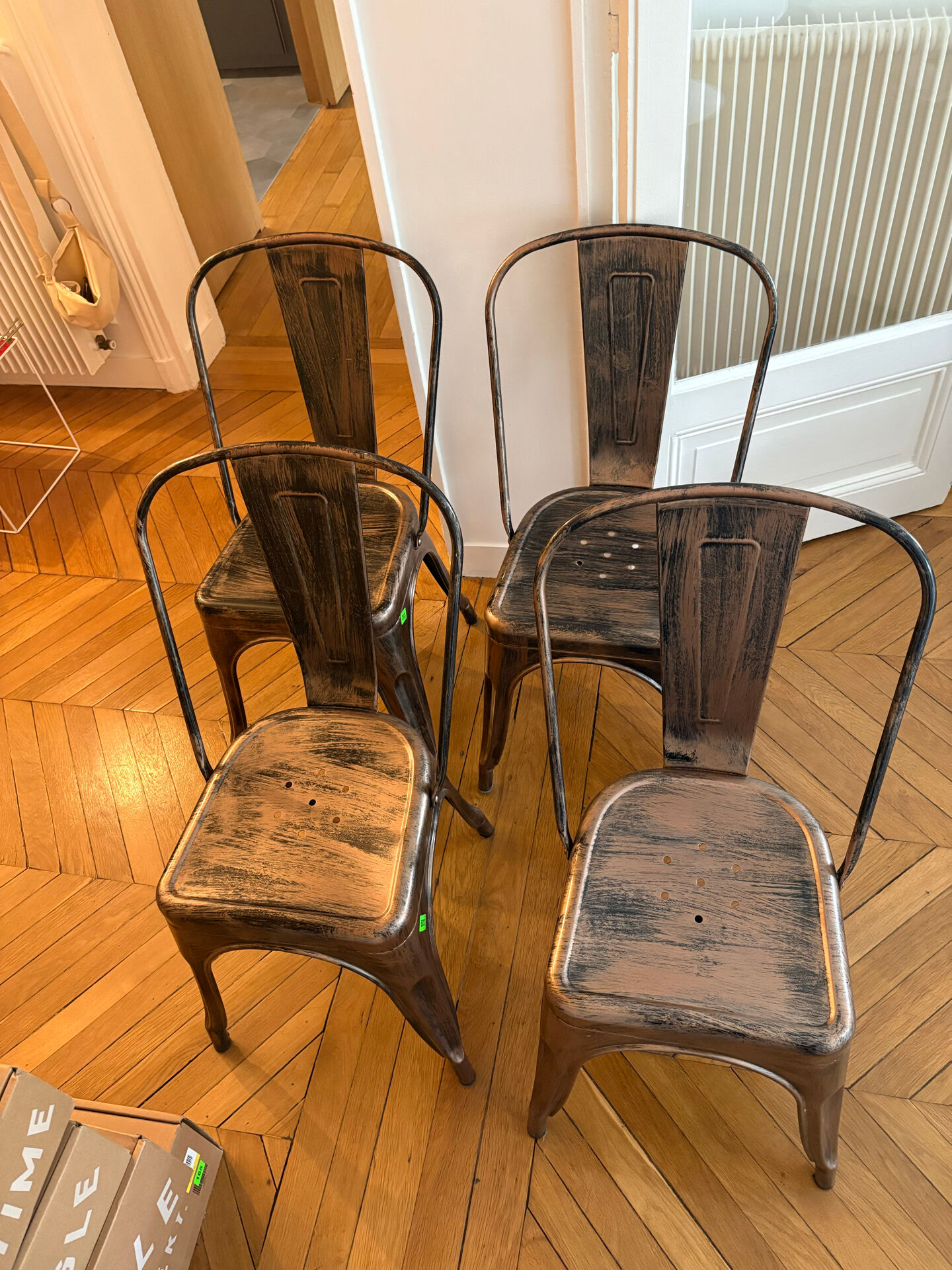Set of 4 Boston chairs in patinated bronze metal – Westwing ni