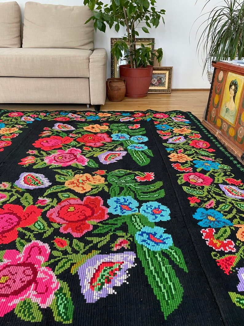 Romanian Bessarabian rug 287x157