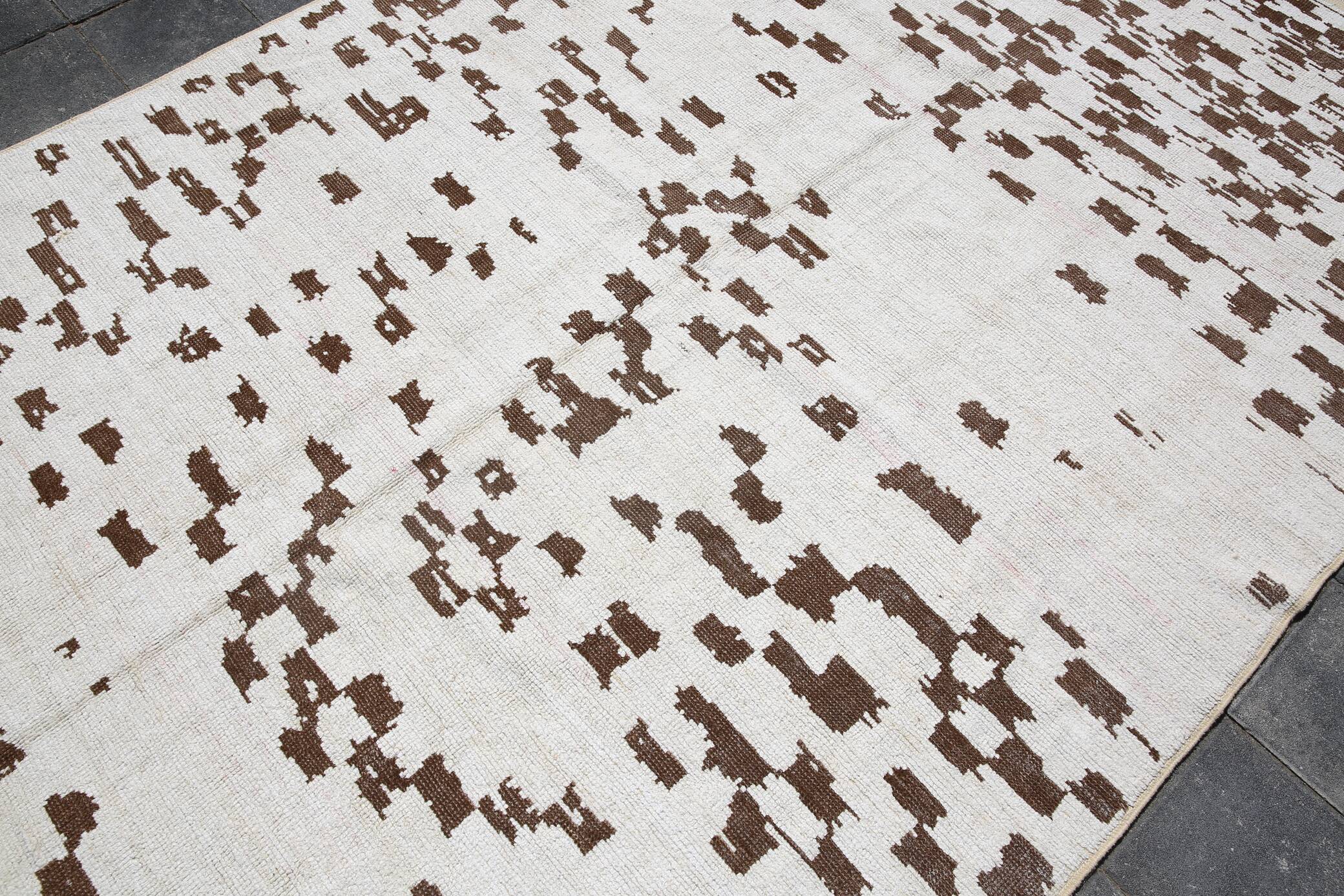 Tapis vintage surdimensionné fait main en laine 100 % crème et marron, 208x303 cm