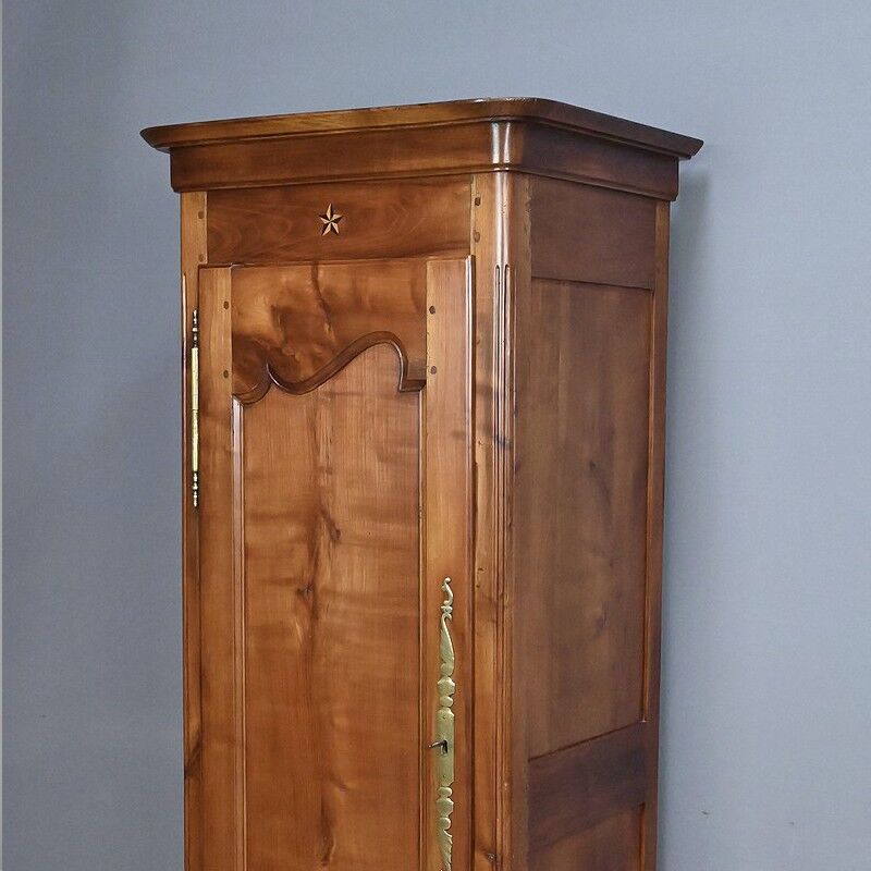 Standing man in cherry wood, Louis XV style – late 19th century