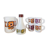 Mobil Arcopal 70s tableware set.