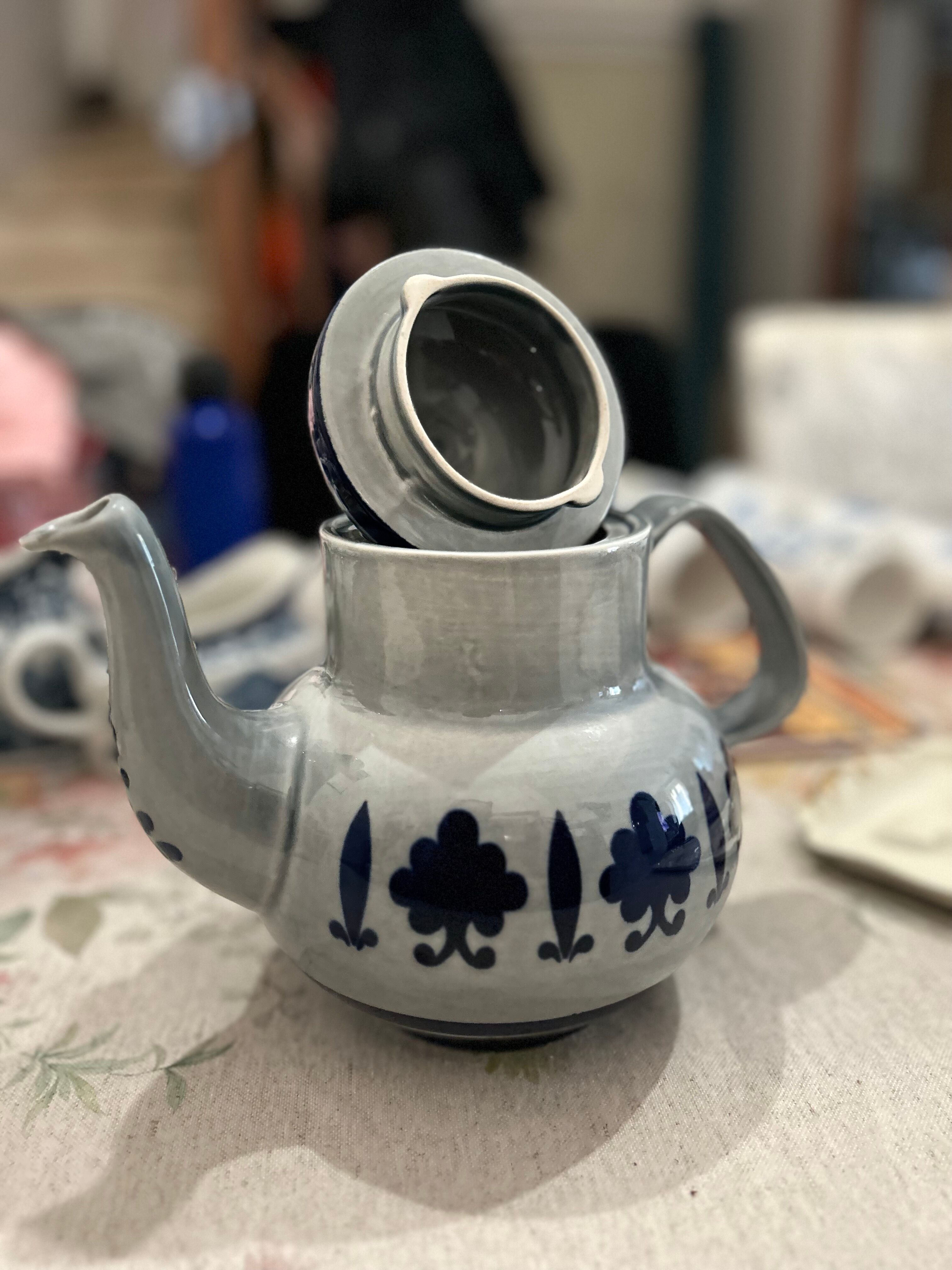 Vintage teapot boch belgium baltic