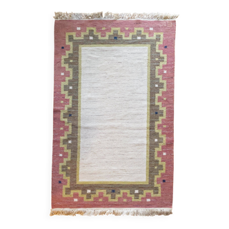 Scandinavian Modern Röllakan Pink and White Flatweave Rug, Sweden, 1960s