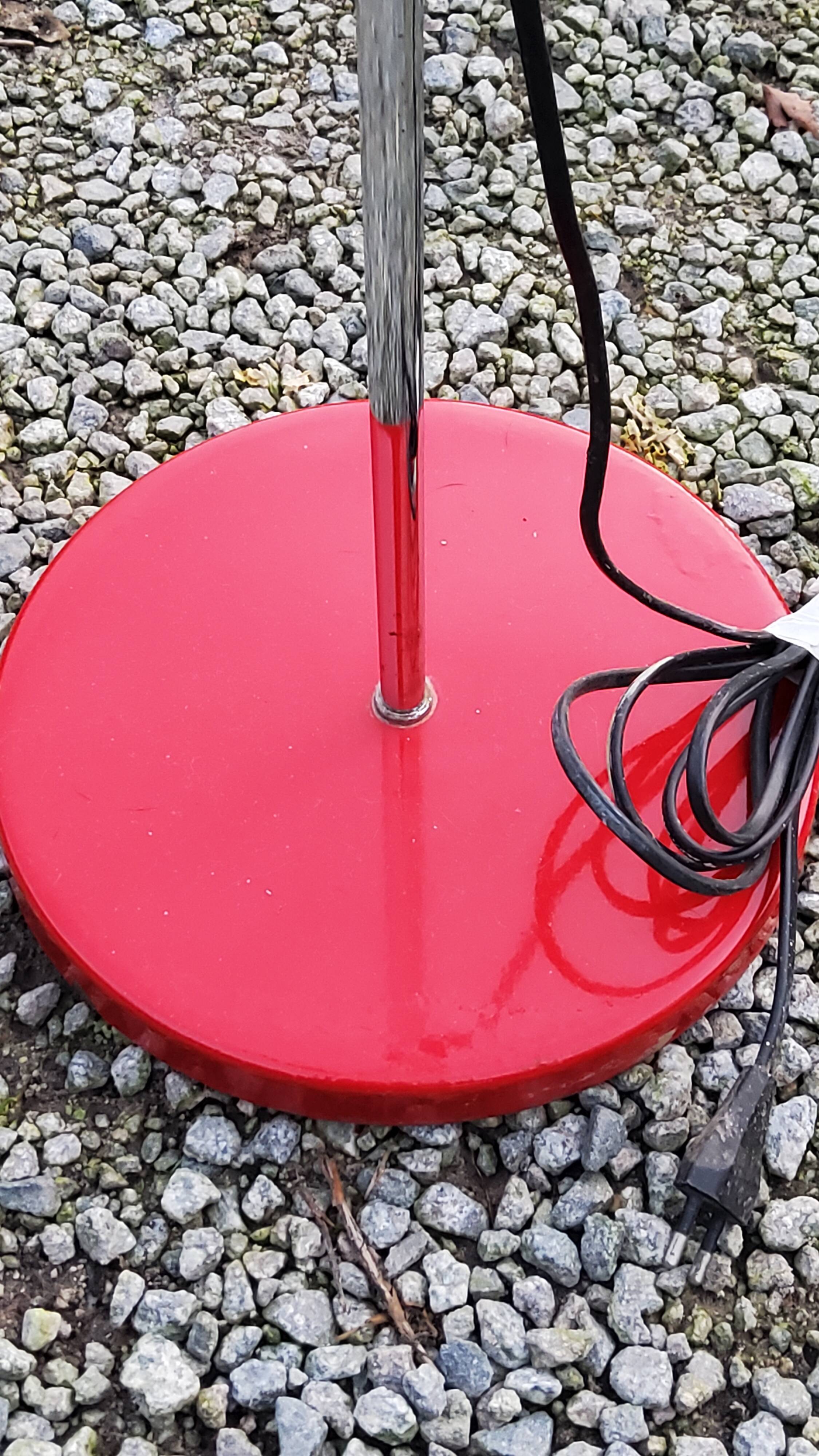Designer reading lamp from the 70s in chrome and red lacquered sheet metal