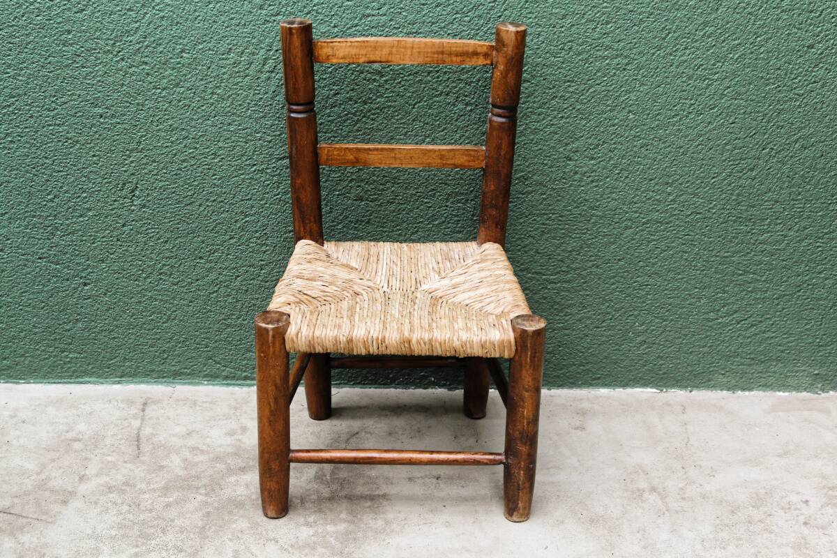 Straw children's chair