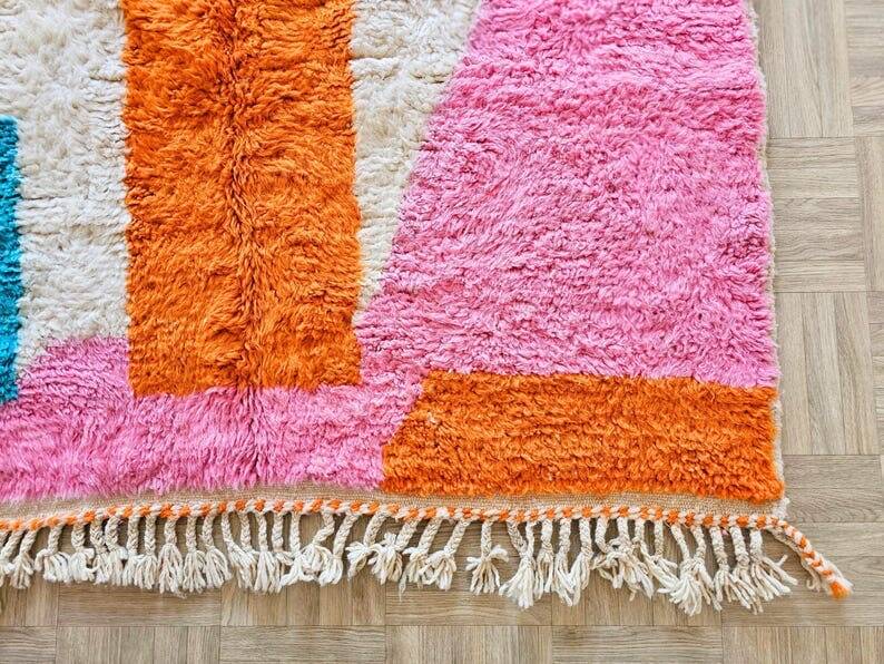 Handmade natural wool rug, size 100 x 200 cm