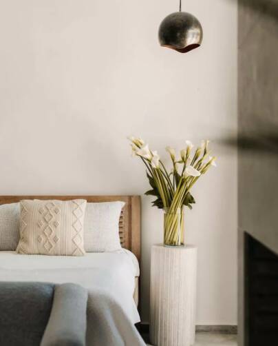 Majestia Column 73 cm H - Natural Travertine