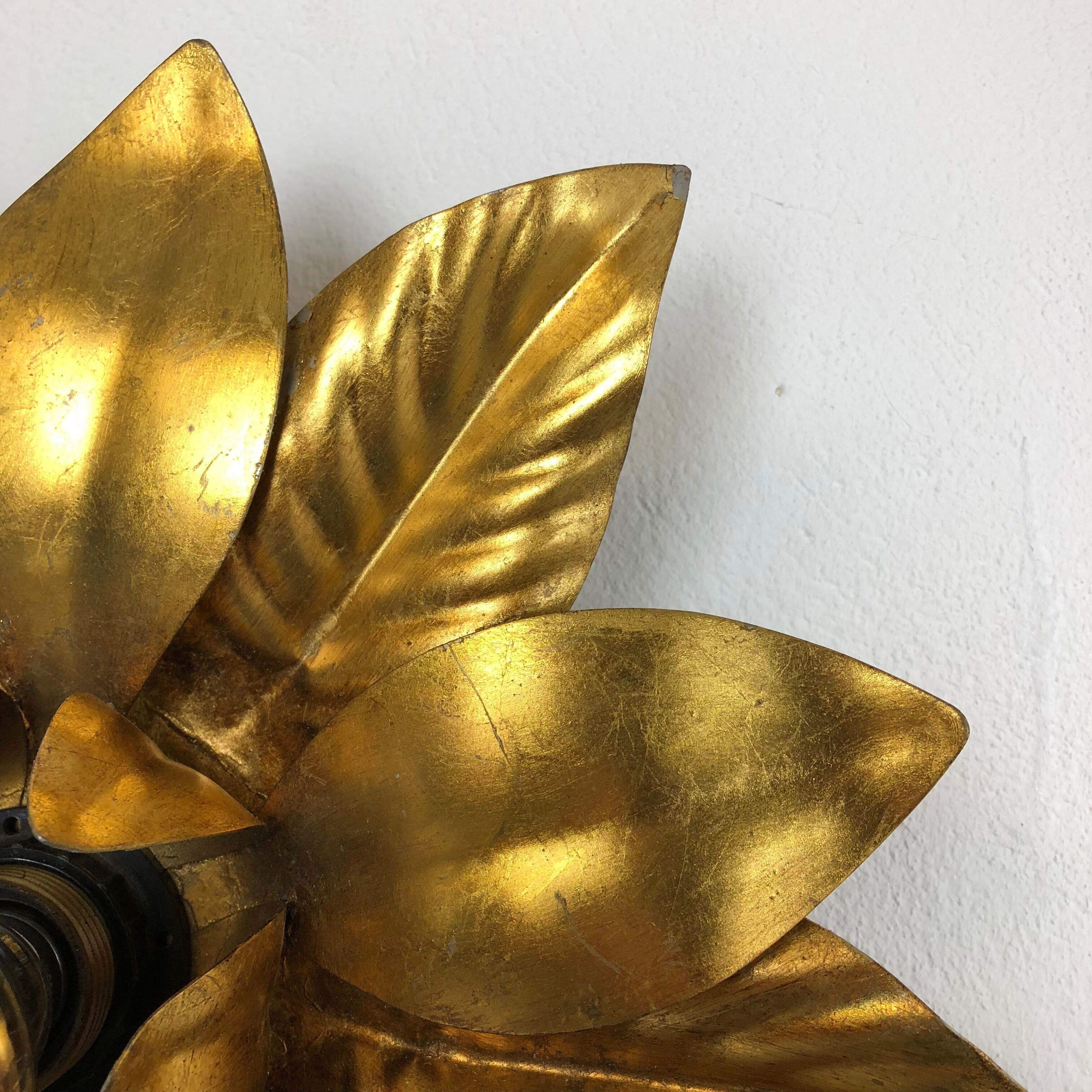 Set of 3 Golden Florentiner Leaf Theatre Wall Ceiling Light Sconces, Italy 1960s
