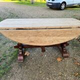 Oval oak monastery table with 2 leaves