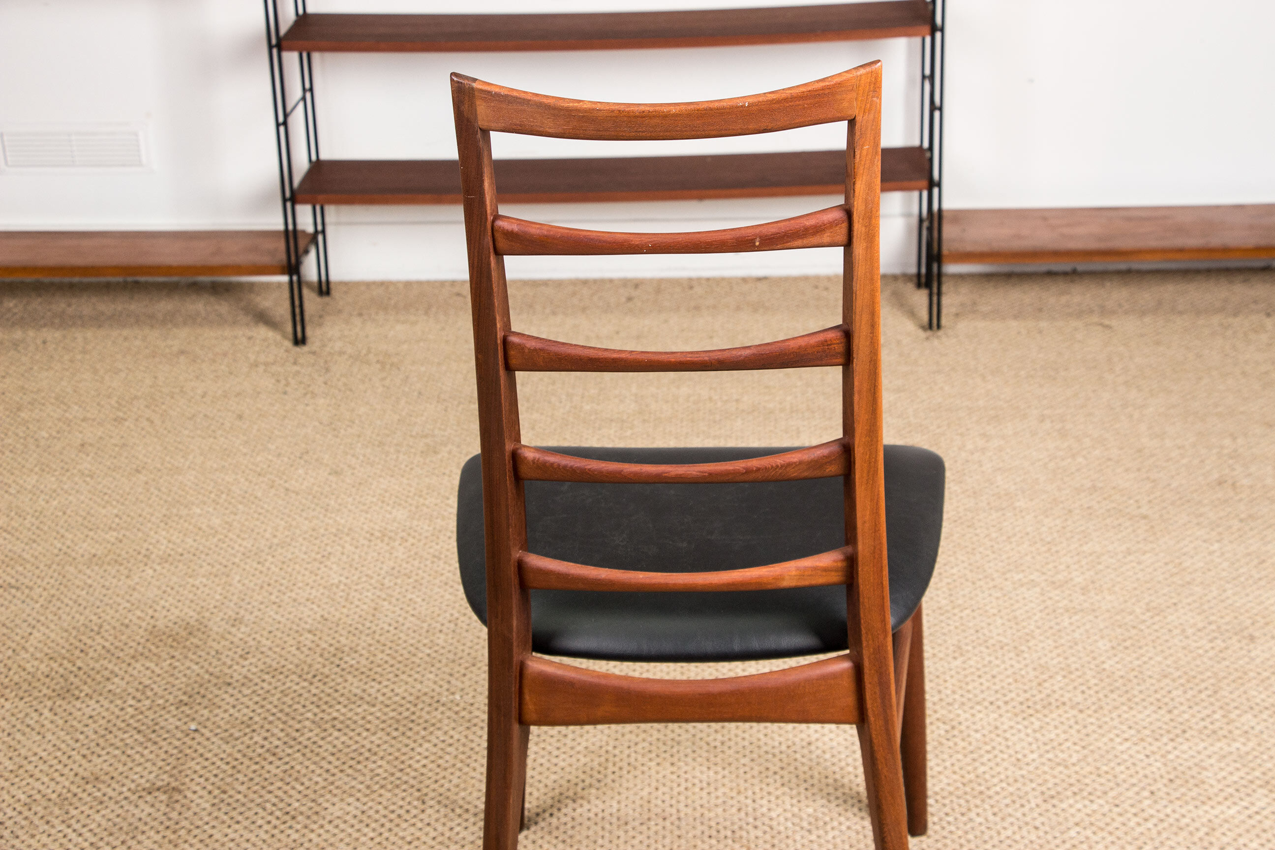 Series of 4 danish chairs in teck, model Liz of Designer Niels Kofoed 1960