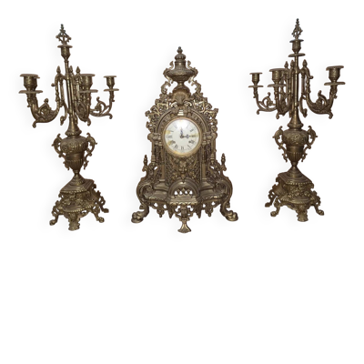 Pendule baroque et ses 2 candélabres en bronze