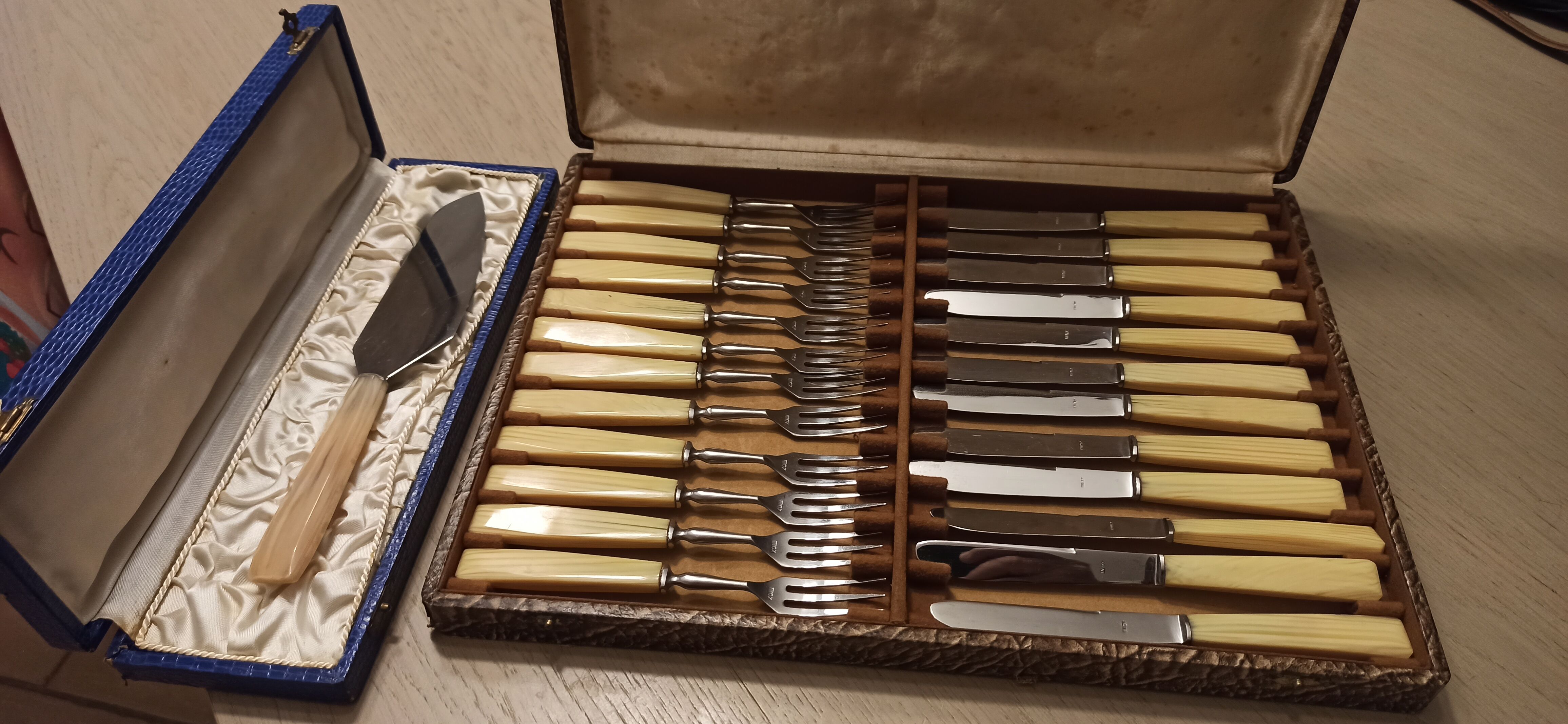 Cutlery set