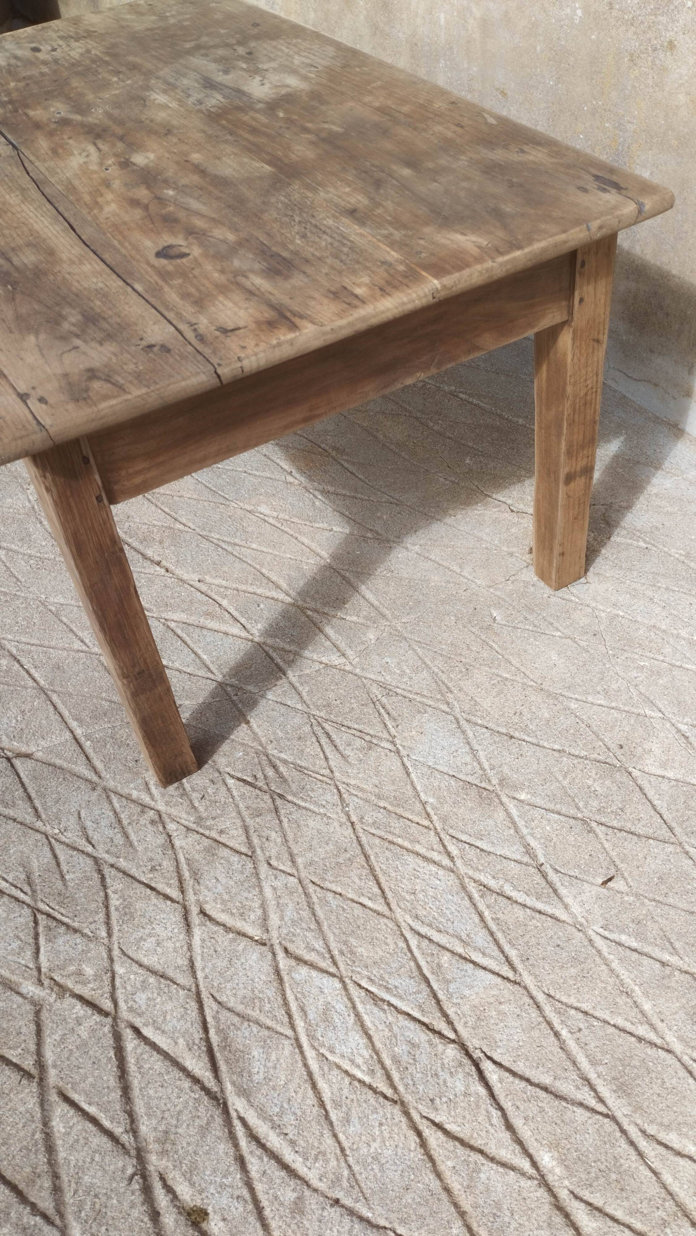 Table basse de ferme