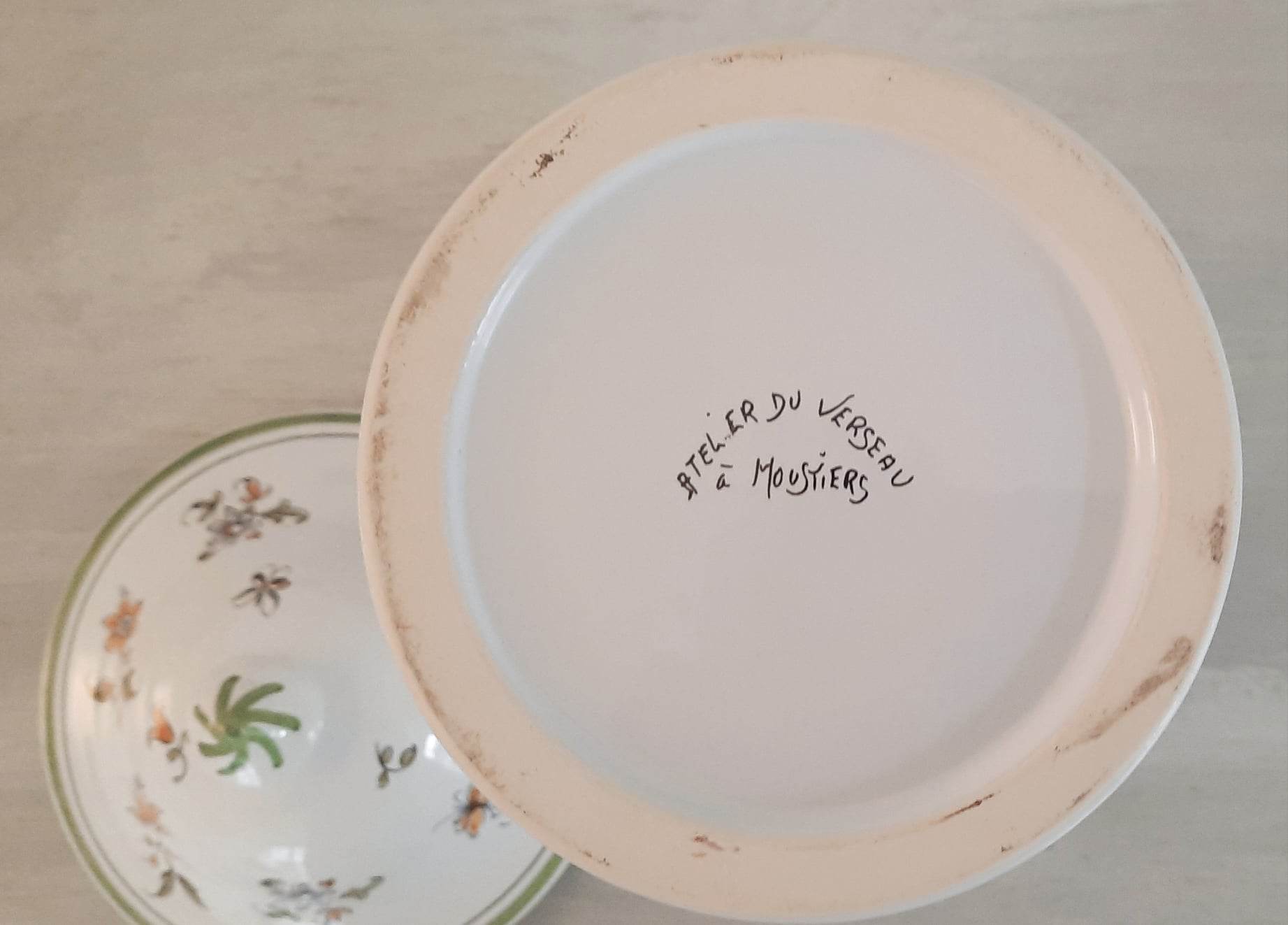 Apothecary pot "estragon" in faience of moustiers