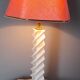 Twisted lamp foot in white marble and brass, square base - 1950's