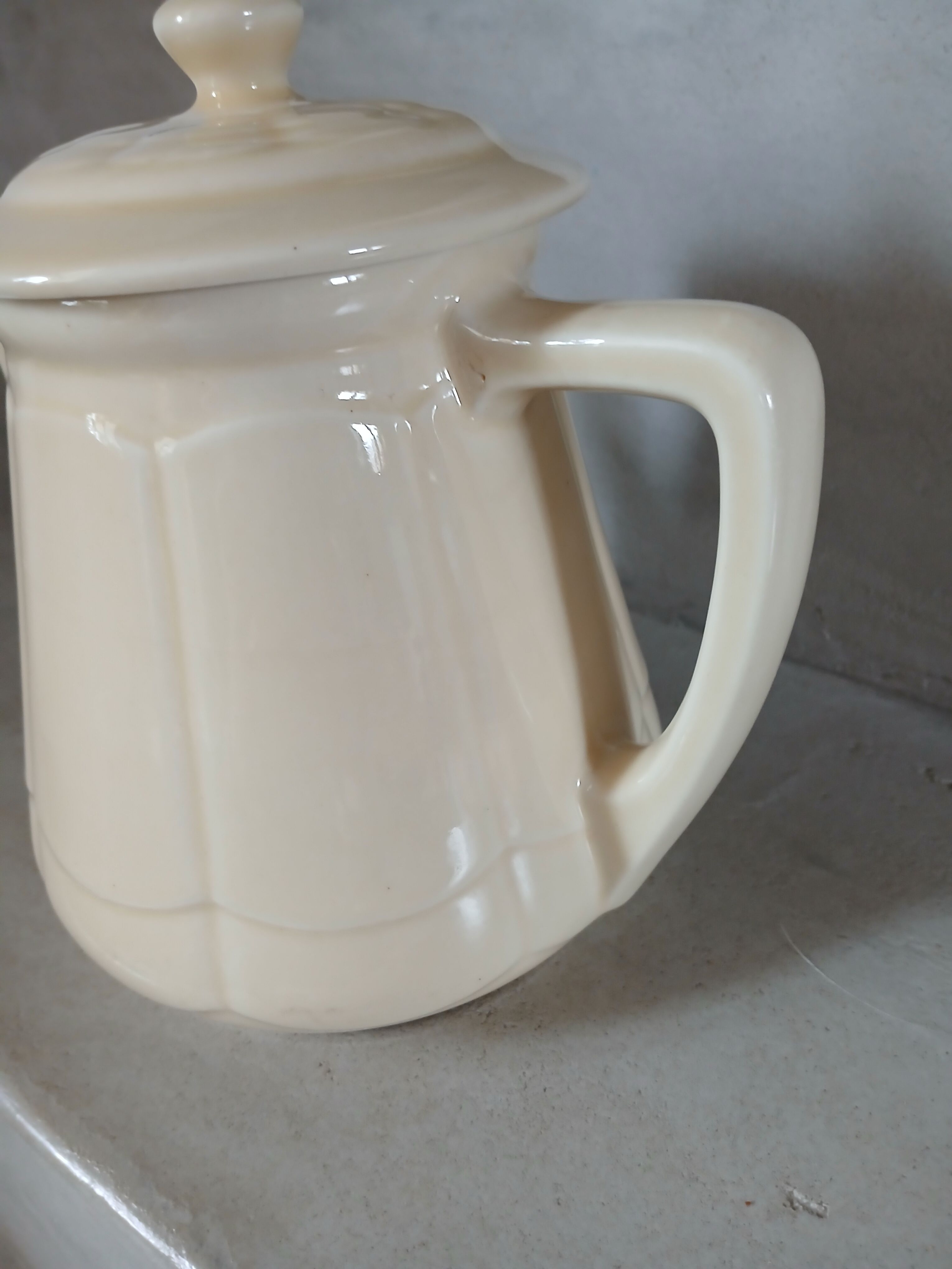 Vintage coffee pot/teapot