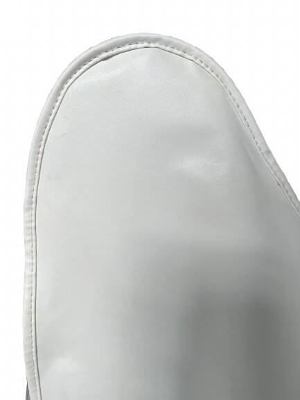 Pair of white leatherette butterfly chairs