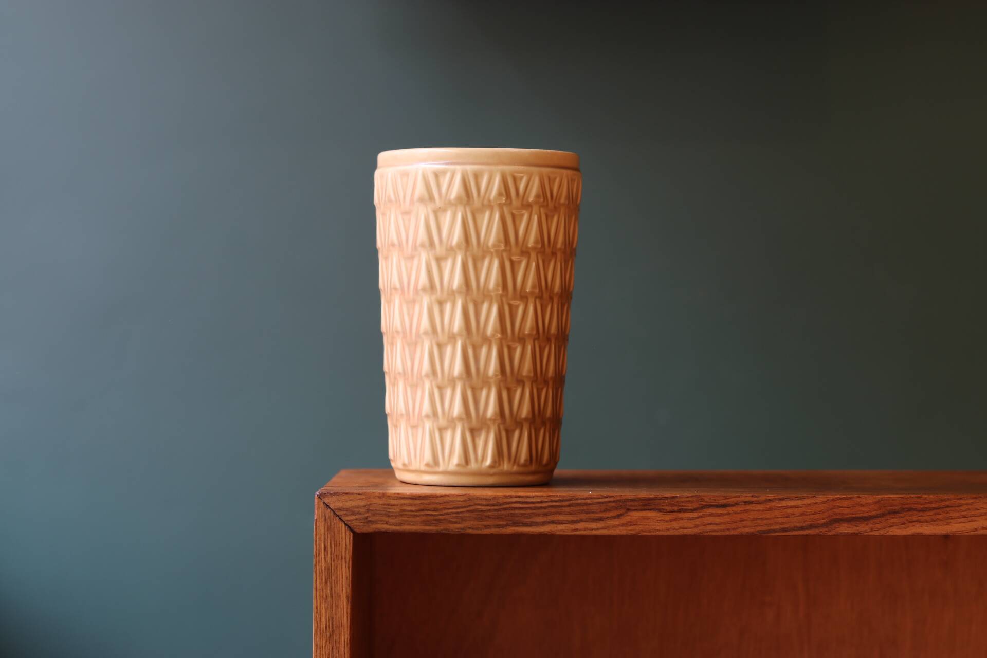 Ewald Dahlskog (1894–1950), Ceramic vase circa 1930