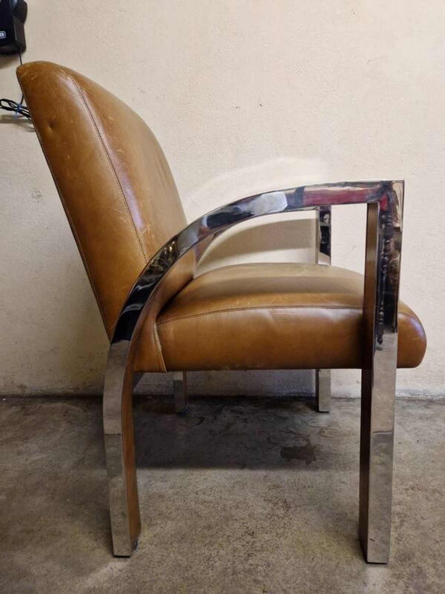 Aviator chair in walnut veneer and chrome metal, 1970.