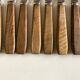 Set de 12 couteaux manches en bois d'olivier 1960